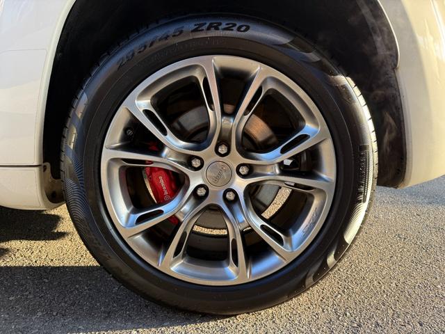 ジープ・グランドチェロキー ＳＲＴ８（7枚目）