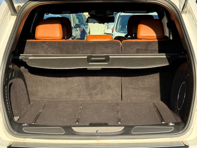 ジープ・グランドチェロキー ＳＲＴ８（11枚目）