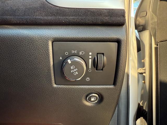 ジープ・グランドチェロキー ＳＲＴ８（27枚目）