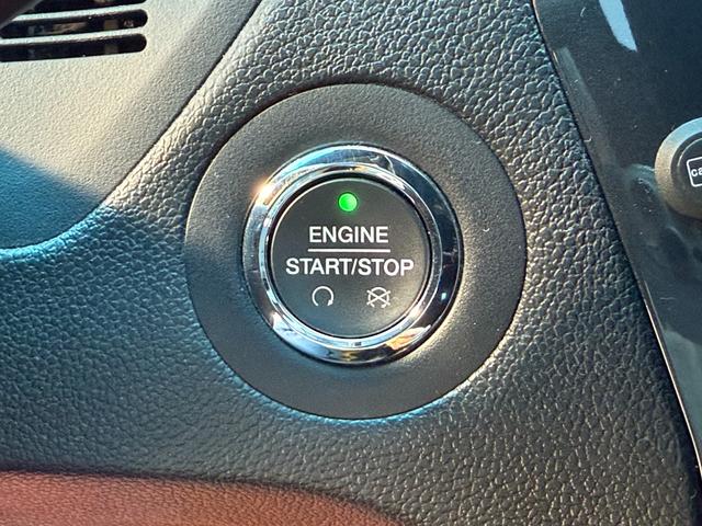 エクスプローラー リミテッド ・1年保証付・車両品質評価書付・点検整備付・正規ディーラー車・最終モデル・サンルーフ・黒レザー/パワーシート・マイフォードタッチ・バック/フロント/サイドカメラ・クルーズコントロール ・記録簿・禁煙車(28枚目)