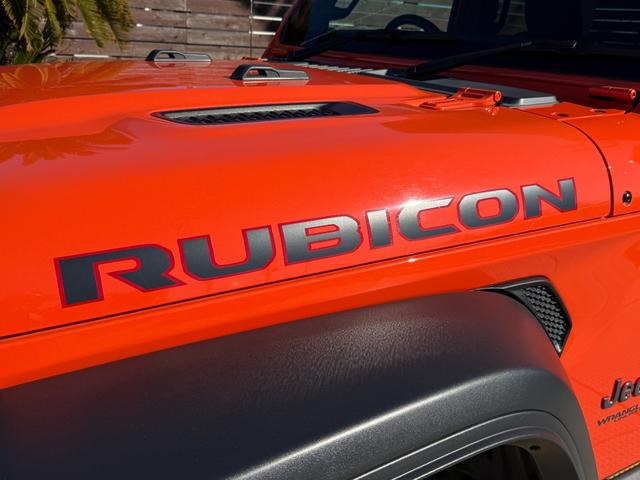 ジープ・ラングラーアンリミテッド ルビコン　・１年保証付・車両品質評価書付き（５点）・車検整備付・正規ディーラー車・マフラー（ＢＡＴＴＬＥＺ）・クリムゾン・レザーシート・ＡｐｐｌｅＣａｒＰｌａｙ対応・バックカメラ・ワンオーナー車・記録簿・禁煙車（68枚目）