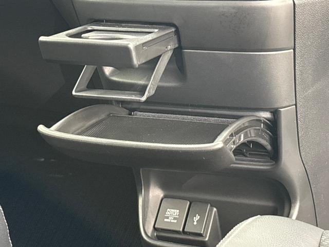 フリード Ｇ・ホンダセンシング　純正メモリーナビ　フルセグＴＶ　バックカメラ　両側パワースライドドア　ＥＴＣ　スマートキー　ドラレコ　シートヒーター　Ｃパッケージ　Ｓパッケージ　オートリトラミラー　Ｆセグ　追突被害軽減ブレーキ（27枚目）