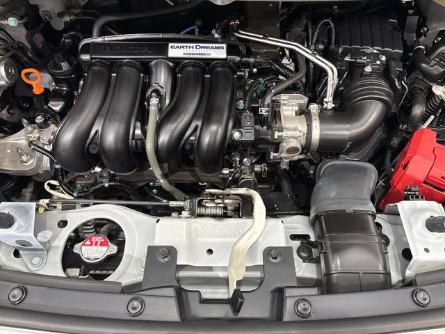 フリード Ｇ・ホンダセンシング　純正メモリーナビ　フルセグＴＶ　バックカメラ　両側パワースライドドア　ＥＴＣ　スマートキー　ドラレコ　シートヒーター　Ｃパッケージ　Ｓパッケージ　オートリトラミラー　Ｆセグ　追突被害軽減ブレーキ（40枚目）