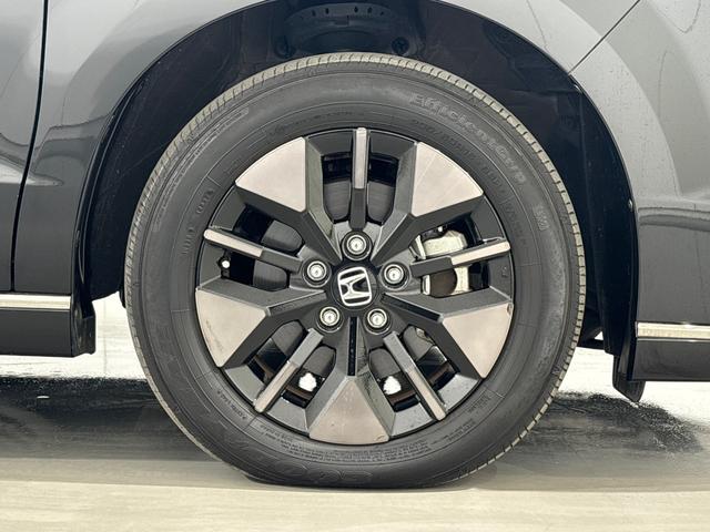 ステップワゴン ｅ：ＨＥＶスパーダ　純正メモリーナビ　フルセグＴＶ　バックカメラ　両側パワースライドドア　前後ドラレコ　サイドカーテンエアバック　ＥＴＣ２．０　パワーテールゲート　ブラインドスポットインフォメーション　１オーナー　ＥＳＣ（13枚目）