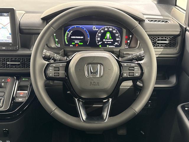 ステップワゴン ｅ：ＨＥＶスパーダ　純正メモリーナビ　フルセグＴＶ　バックカメラ　両側パワースライドドア　前後ドラレコ　サイドカーテンエアバック　ＥＴＣ２．０　パワーテールゲート　ブラインドスポットインフォメーション　１オーナー　ＥＳＣ（15枚目）