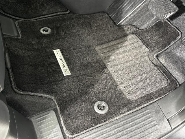 ステップワゴン ｅ：ＨＥＶスパーダ　純正メモリーナビ　フルセグＴＶ　バックカメラ　両側パワースライドドア　前後ドラレコ　サイドカーテンエアバック　ＥＴＣ２．０　パワーテールゲート　ブラインドスポットインフォメーション　１オーナー　ＥＳＣ（35枚目）