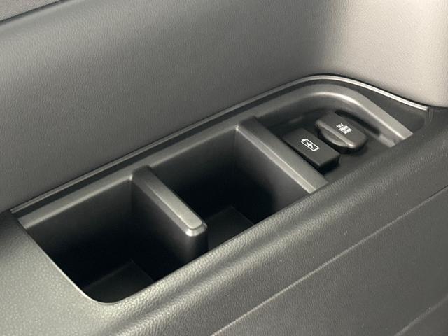 ステップワゴン ｅ：ＨＥＶスパーダ　純正メモリーナビ　フルセグＴＶ　バックカメラ　両側パワースライドドア　前後ドラレコ　サイドカーテンエアバック　ＥＴＣ２．０　パワーテールゲート　ブラインドスポットインフォメーション　１オーナー　ＥＳＣ（43枚目）