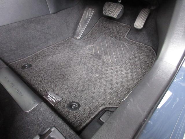 カローラツーリング ハイブリッドダブルバイビー 純正コネクトナビBluetoothETCRカメラ パーキングセンサー バックモニター シートヒーター フルセグTV アイドリングストップ LEDライト 点検記録簿 クルコン 横滑り防止 盗難防止装置(14枚目)