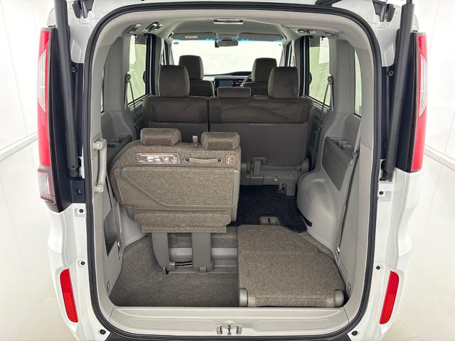 ステップワゴン Gホンダセンシング 純正メモリーナビ ETC 純正前ドラレコ 両側パワースライドドア リア席モニター ホンダセンシング クルーズコントロール バックカメラ 衝突軽減ブレーキ コーナーセンサー ウォークスルー スマ-トキ-(41枚目)