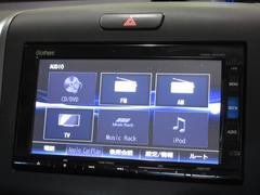 ナビゲーションはギャザズメモリーナビ（ＶＸＭ−１９５ＶＦｉ）を装着しております。ＡＭ、ＦＭ、ＣＤ、ＤＶＤ再生、Ｂｌｕｅｔｏｏｔｈ、音楽録音再生、フルセグＴＶがご使用いただけます。 6