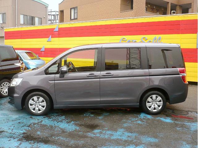 ステップワゴン G Eセレクション 純正8型メモリーナビ フルセグTV バックカメラ CD録音&DVD再生 Bluetooth電話のみ ETC スマートキー 後席フリップダウンモニター 両側自動ドア クルーズコントロール I-STOP(13枚目)