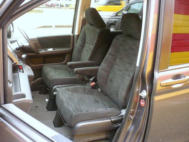 ステップワゴン G Eセレクション 純正8型メモリーナビ フルセグTV バックカメラ CD録音&DVD再生 Bluetooth電話のみ ETC スマートキー 後席フリップダウンモニター 両側自動ドア クルーズコントロール I-STOP(51枚目)