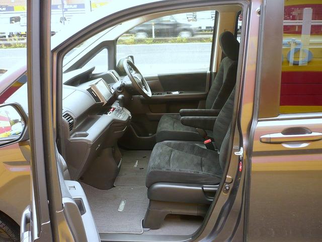 ステップワゴン G Eセレクション 純正8型メモリーナビ フルセグTV バックカメラ CD録音&DVD再生 Bluetooth電話のみ ETC スマートキー 後席フリップダウンモニター 両側自動ドア クルーズコントロール I-STOP(52枚目)