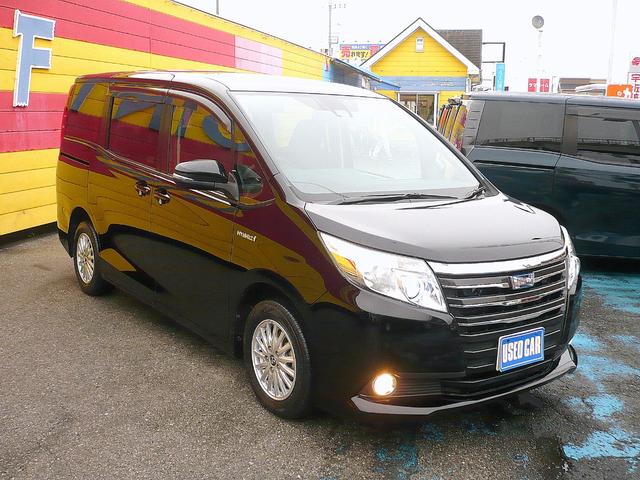 ノア ハイブリッドG 純9型ナビ 地DTV Bカメラ CD&DVD Bluetooth電話&音楽 ETC スマートキー 後席フリップダウンモニター 両側自動ドア クルコン 前席Sヒーター LEDライト セーフティーセンス(3枚目)