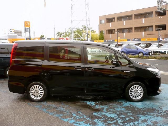 ノア ハイブリッドG 純9型ナビ 地DTV Bカメラ CD&DVD Bluetooth電話&音楽 ETC スマートキー 後席フリップダウンモニター 両側自動ドア クルコン 前席Sヒーター LEDライト セーフティーセンス(14枚目)