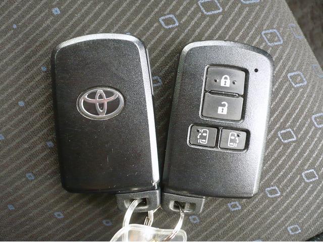 ノア ハイブリッドG 純9型ナビ 地DTV Bカメラ CD&DVD Bluetooth電話&音楽 ETC スマートキー 後席フリップダウンモニター 両側自動ドア クルコン 前席Sヒーター LEDライト セーフティーセンス(25枚目)