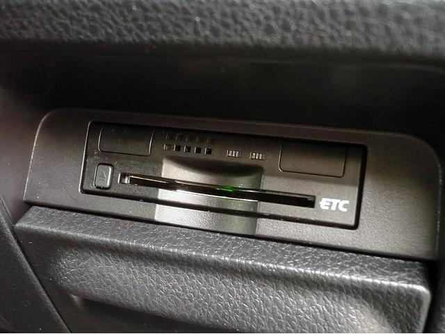 ノア ハイブリッドG 純9型ナビ 地DTV Bカメラ CD&DVD Bluetooth電話&音楽 ETC スマートキー 後席フリップダウンモニター 両側自動ドア クルコン 前席Sヒーター LEDライト セーフティーセンス(27枚目)