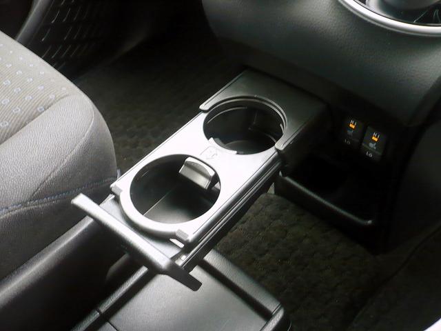 ノア ハイブリッドG 純9型ナビ 地DTV Bカメラ CD&DVD Bluetooth電話&音楽 ETC スマートキー 後席フリップダウンモニター 両側自動ドア クルコン 前席Sヒーター LEDライト セーフティーセンス(44枚目)