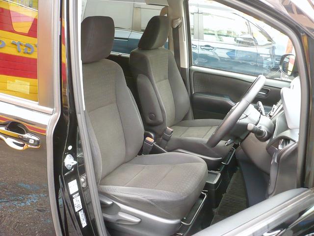 ノア ハイブリッドG 純9型ナビ 地DTV Bカメラ CD&DVD Bluetooth電話&音楽 ETC スマートキー 後席フリップダウンモニター 両側自動ドア クルコン 前席Sヒーター LEDライト セーフティーセンス(51枚目)