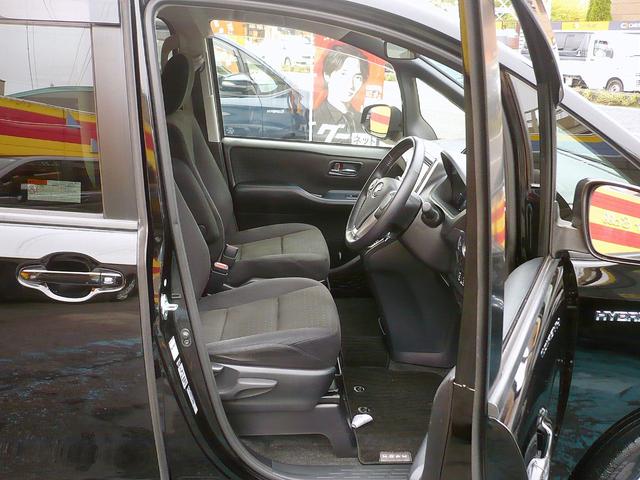 ノア ハイブリッドG 純9型ナビ 地DTV Bカメラ CD&DVD Bluetooth電話&音楽 ETC スマートキー 後席フリップダウンモニター 両側自動ドア クルコン 前席Sヒーター LEDライト セーフティーセンス(52枚目)