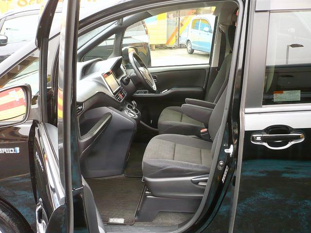 ノア ハイブリッドG 純9型ナビ 地DTV Bカメラ CD&DVD Bluetooth電話&音楽 ETC スマートキー 後席フリップダウンモニター 両側自動ドア クルコン 前席Sヒーター LEDライト セーフティーセンス(54枚目)