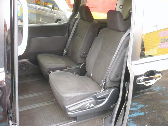 ノア ハイブリッドG 純9型ナビ 地DTV Bカメラ CD&DVD Bluetooth電話&音楽 ETC スマートキー 後席フリップダウンモニター 両側自動ドア クルコン 前席Sヒーター LEDライト セーフティーセンス(56枚目)