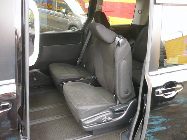 ノア ハイブリッドG 純9型ナビ 地DTV Bカメラ CD&DVD Bluetooth電話&音楽 ETC スマートキー 後席フリップダウンモニター 両側自動ドア クルコン 前席Sヒーター LEDライト セーフティーセンス(62枚目)