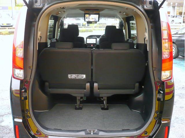 ノア ハイブリッドG 純9型ナビ 地DTV Bカメラ CD&DVD Bluetooth電話&音楽 ETC スマートキー 後席フリップダウンモニター 両側自動ドア クルコン 前席Sヒーター LEDライト セーフティーセンス(66枚目)