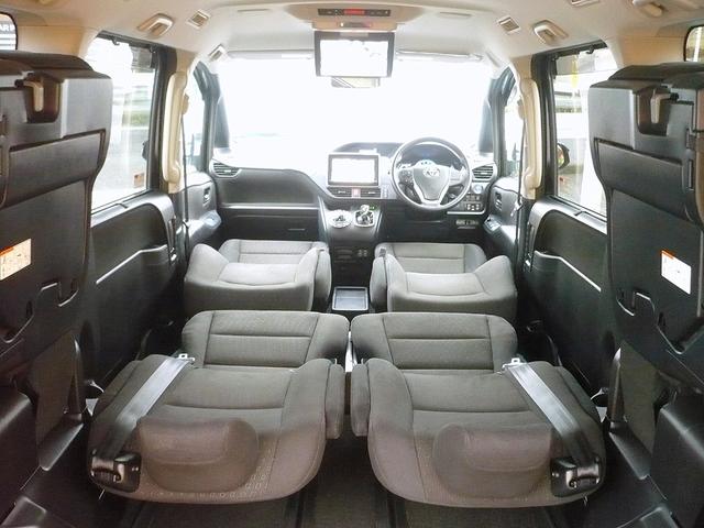 ノア ハイブリッドG 純9型ナビ 地DTV Bカメラ CD&DVD Bluetooth電話&音楽 ETC スマートキー 後席フリップダウンモニター 両側自動ドア クルコン 前席Sヒーター LEDライト セーフティーセンス(76枚目)