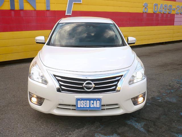 ティアナ ＸＶ　ナビＡＶＭパッケージ　純正ＳＤナビ　地ＤＴＶ　全周囲カメラ　ＣＤ＆ＤＶＤ　Ｂｌｕｅｔｏｏｔｈ　ＵＳＢ　ＥＴＣ　スマキー　本革シート＆前席シートヒーター＆クーラー＆Ｐシート　クルコン　前後Ｃセンサー　ＨＩＤライト　エマブレ（5枚目）