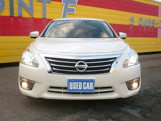 ティアナ ＸＶ　ナビＡＶＭパッケージ　純正ＳＤナビ　地ＤＴＶ　全周囲カメラ　ＣＤ＆ＤＶＤ　Ｂｌｕｅｔｏｏｔｈ　ＵＳＢ　ＥＴＣ　スマキー　本革シート＆前席シートヒーター＆クーラー＆Ｐシート　クルコン　前後Ｃセンサー　ＨＩＤライト　エマブレ（6枚目）