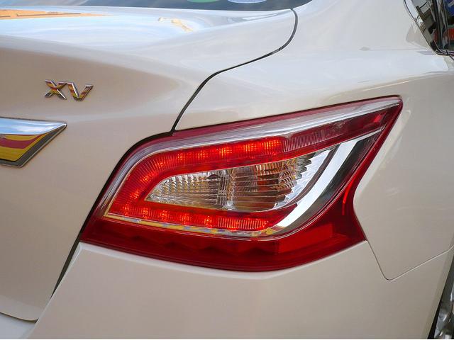 ティアナ ＸＶ　ナビＡＶＭパッケージ　純正ＳＤナビ　地ＤＴＶ　全周囲カメラ　ＣＤ＆ＤＶＤ　Ｂｌｕｅｔｏｏｔｈ　ＵＳＢ　ＥＴＣ　スマキー　本革シート＆前席シートヒーター＆クーラー＆Ｐシート　クルコン　前後Ｃセンサー　ＨＩＤライト　エマブレ（22枚目）