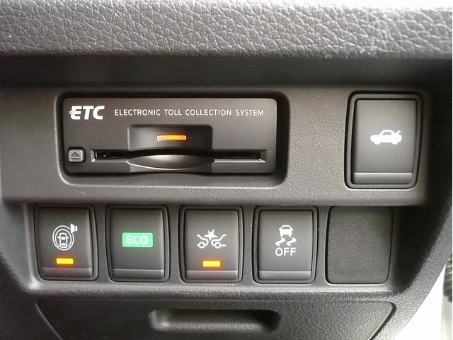 ティアナ ＸＶ　ナビＡＶＭパッケージ　純正ＳＤナビ　地ＤＴＶ　全周囲カメラ　ＣＤ＆ＤＶＤ　Ｂｌｕｅｔｏｏｔｈ　ＵＳＢ　ＥＴＣ　スマキー　本革シート＆前席シートヒーター＆クーラー＆Ｐシート　クルコン　前後Ｃセンサー　ＨＩＤライト　エマブレ（26枚目）