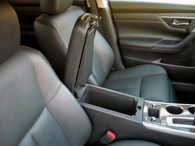 ティアナ ＸＶ　ナビＡＶＭパッケージ　純正ＳＤナビ　地ＤＴＶ　全周囲カメラ　ＣＤ＆ＤＶＤ　Ｂｌｕｅｔｏｏｔｈ　ＵＳＢ　ＥＴＣ　スマキー　本革シート＆前席シートヒーター＆クーラー＆Ｐシート　クルコン　前後Ｃセンサー　ＨＩＤライト　エマブレ（51枚目）