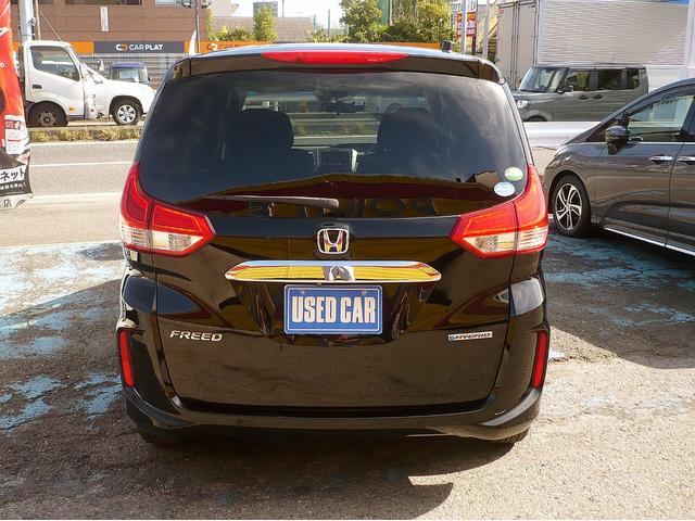 フリードハイブリッド ハイブリッド・Ｇホンダセンシング　社外メモリーナビ　地ＤＴＶ　Ｂカメラ　ＣＤ録＆ＤＶＤ　Ｂｌｕｅｔｏｏｔｈ電話＆音楽　ＥＴＣ　スマートキー　前席Ｓヒーター　フリップダウンモニター　両側自動ドア　レーダークルコン　ＬＥＤライト　衝突軽減（17枚目）
