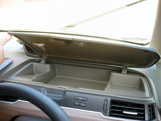 フリードハイブリッド ハイブリッド・Ｇホンダセンシング　社外メモリーナビ　地ＤＴＶ　Ｂカメラ　ＣＤ録＆ＤＶＤ　Ｂｌｕｅｔｏｏｔｈ電話＆音楽　ＥＴＣ　スマートキー　前席Ｓヒーター　フリップダウンモニター　両側自動ドア　レーダークルコン　ＬＥＤライト　衝突軽減（22枚目）