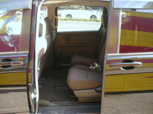 フリードハイブリッド ハイブリッド・Ｇホンダセンシング　社外メモリーナビ　地ＤＴＶ　Ｂカメラ　ＣＤ録＆ＤＶＤ　Ｂｌｕｅｔｏｏｔｈ電話＆音楽　ＥＴＣ　スマートキー　前席Ｓヒーター　フリップダウンモニター　両側自動ドア　レーダークルコン　ＬＥＤライト　衝突軽減（56枚目）