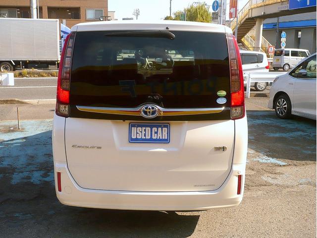 エスクァイア ハイブリッドＧｉ　ブラックテーラード　純正１０型ナビ　地ＤＴＶ　Ｂ＆Ｆカメラ　ＣＤ＆ＤＶＤ　Ｂｌｕｅｔｏｏｔｈ　ＥＴＣ　前後ドラレコ　スマキー　フリップダウンモニター　両側自動ドア　クルコン　レザーシート　ＬＥＤライト　セーフティーセンス（19枚目）