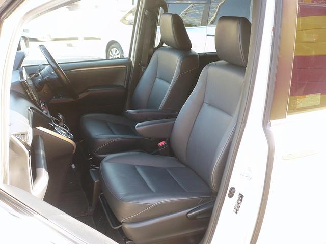 エスクァイア ハイブリッドＧｉ　ブラックテーラード　純正１０型ナビ　地ＤＴＶ　Ｂ＆Ｆカメラ　ＣＤ＆ＤＶＤ　Ｂｌｕｅｔｏｏｔｈ　ＥＴＣ　前後ドラレコ　スマキー　フリップダウンモニター　両側自動ドア　クルコン　レザーシート　ＬＥＤライト　セーフティーセンス（58枚目）