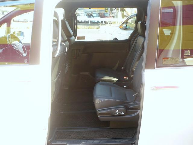 エスクァイア ハイブリッドＧｉ　ブラックテーラード　純正１０型ナビ　地ＤＴＶ　Ｂ＆Ｆカメラ　ＣＤ＆ＤＶＤ　Ｂｌｕｅｔｏｏｔｈ　ＥＴＣ　前後ドラレコ　スマキー　フリップダウンモニター　両側自動ドア　クルコン　レザーシート　ＬＥＤライト　セーフティーセンス（61枚目）