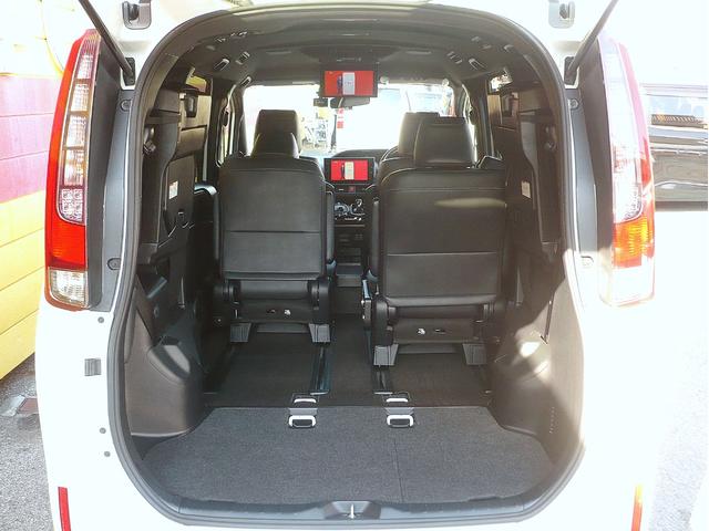 エスクァイア ハイブリッドＧｉ　ブラックテーラード　純正１０型ナビ　地ＤＴＶ　Ｂ＆Ｆカメラ　ＣＤ＆ＤＶＤ　Ｂｌｕｅｔｏｏｔｈ　ＥＴＣ　前後ドラレコ　スマキー　フリップダウンモニター　両側自動ドア　クルコン　レザーシート　ＬＥＤライト　セーフティーセンス（75枚目）