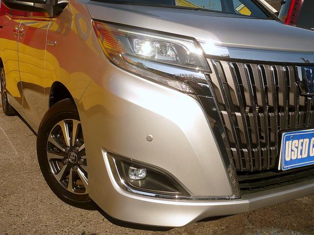 エスクァイア ハイブリッドＧｉ　プレミアムパッケージ　純正９型ナビ　地ＴＶ　Ｂカメラ　ＣＤ＆ＤＶＤ　Ｂｌｕｅｔｏｏｔｈ　ＥＴＣ　デジタルインナーミラー　スマキー　フリップダウンモニター　両側自動ドア　ＨレザーＳ　前席Ｓヒーター　クルコン　ＬＥＤ　衝突軽減（9枚目）