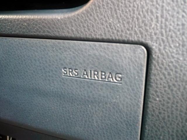 エスクァイア ハイブリッドＧｉ　プレミアムパッケージ　純正９型ナビ　地ＴＶ　Ｂカメラ　ＣＤ＆ＤＶＤ　Ｂｌｕｅｔｏｏｔｈ　ＥＴＣ　デジタルインナーミラー　スマキー　フリップダウンモニター　両側自動ドア　ＨレザーＳ　前席Ｓヒーター　クルコン　ＬＥＤ　衝突軽減（30枚目）