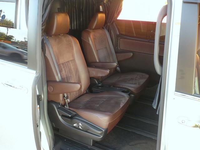 エスクァイア ハイブリッドＧｉ　プレミアムパッケージ　純正９型ナビ　地ＴＶ　Ｂカメラ　ＣＤ＆ＤＶＤ　Ｂｌｕｅｔｏｏｔｈ　ＥＴＣ　デジタルインナーミラー　スマキー　フリップダウンモニター　両側自動ドア　ＨレザーＳ　前席Ｓヒーター　クルコン　ＬＥＤ　衝突軽減（65枚目）