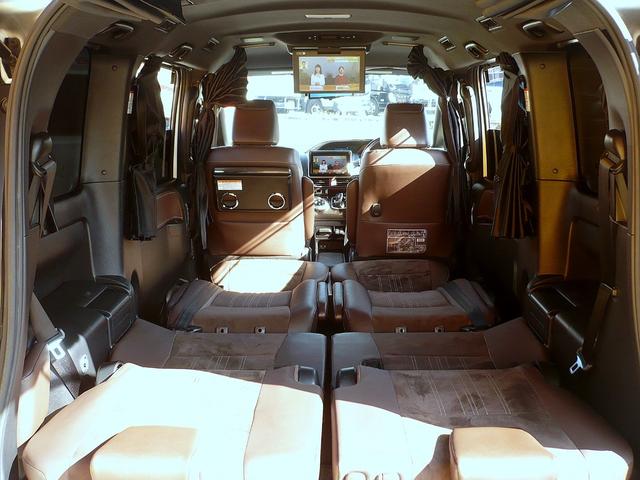 エスクァイア ハイブリッドＧｉ　プレミアムパッケージ　純正９型ナビ　地ＴＶ　Ｂカメラ　ＣＤ＆ＤＶＤ　Ｂｌｕｅｔｏｏｔｈ　ＥＴＣ　デジタルインナーミラー　スマキー　フリップダウンモニター　両側自動ドア　ＨレザーＳ　前席Ｓヒーター　クルコン　ＬＥＤ　衝突軽減（79枚目）