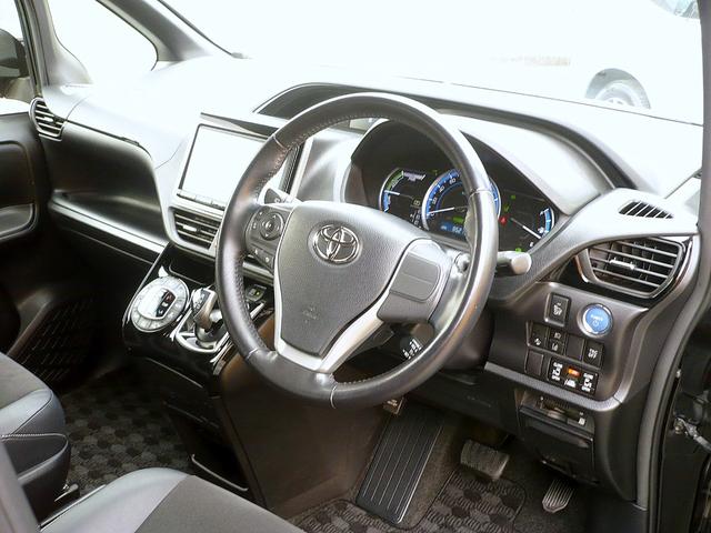 ノア ハイブリッドＳｉ　ダブルバイビー　純正９型ＳＤナビ　地ＴＶ　Ｂカメラ　ＣＤ＆ＤＶＤ　Ｂｌｕｅｔｏｏｔｈ　ＥＴＣ　前後ドラレコ　スマートキー　後席フリップダウンモニター　両側自動ドア　Ｈレザーシート　クルコン　ＬＥＤ　セーフティーセンス（22枚目）