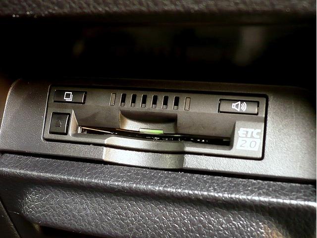 ノア ハイブリッドＳｉ　ダブルバイビー　純正９型ＳＤナビ　地ＴＶ　Ｂカメラ　ＣＤ＆ＤＶＤ　Ｂｌｕｅｔｏｏｔｈ　ＥＴＣ　前後ドラレコ　スマートキー　後席フリップダウンモニター　両側自動ドア　Ｈレザーシート　クルコン　ＬＥＤ　セーフティーセンス（27枚目）