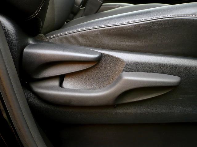 ノア ハイブリッドＳｉ　ダブルバイビー　純正９型ＳＤナビ　地ＴＶ　Ｂカメラ　ＣＤ＆ＤＶＤ　Ｂｌｕｅｔｏｏｔｈ　ＥＴＣ　前後ドラレコ　スマートキー　後席フリップダウンモニター　両側自動ドア　Ｈレザーシート　クルコン　ＬＥＤ　セーフティーセンス（30枚目）