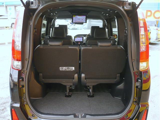 ノア ハイブリッドＳｉ　ダブルバイビー　純正９型ＳＤナビ　地ＴＶ　Ｂカメラ　ＣＤ＆ＤＶＤ　Ｂｌｕｅｔｏｏｔｈ　ＥＴＣ　前後ドラレコ　スマートキー　後席フリップダウンモニター　両側自動ドア　Ｈレザーシート　クルコン　ＬＥＤ　セーフティーセンス（65枚目）