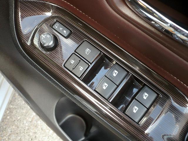 気になる車両が御座いましたらお気軽にお問い合わせください！通話料無料のフリーコール≪ＴＥＬ００６６−９７０８−５２２２≫まで気軽にお問い合わせください！